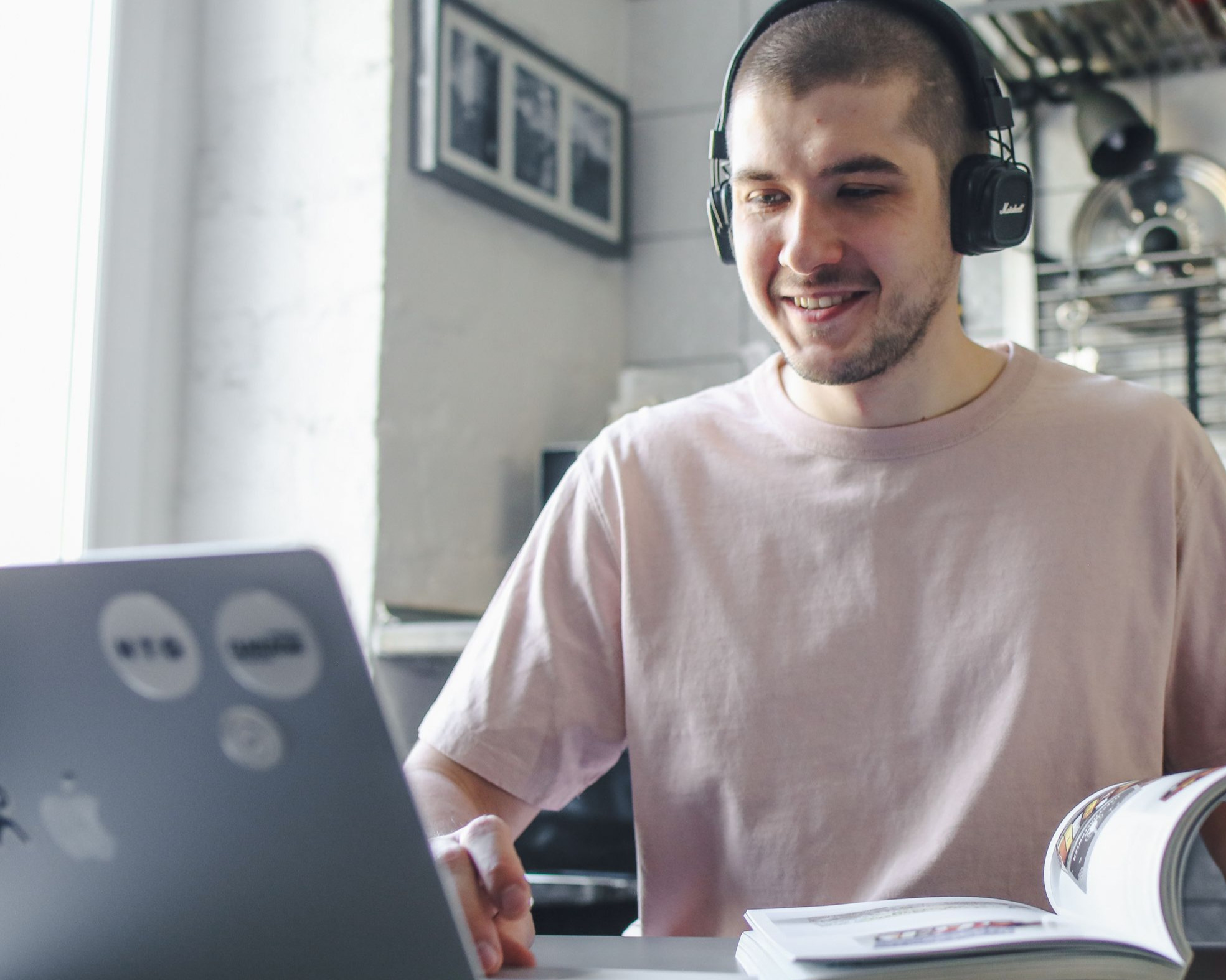 Read more about the article What Do I Need to Do to Find the Best Online Learning Platform? (Complete Beginner’s Guide)
